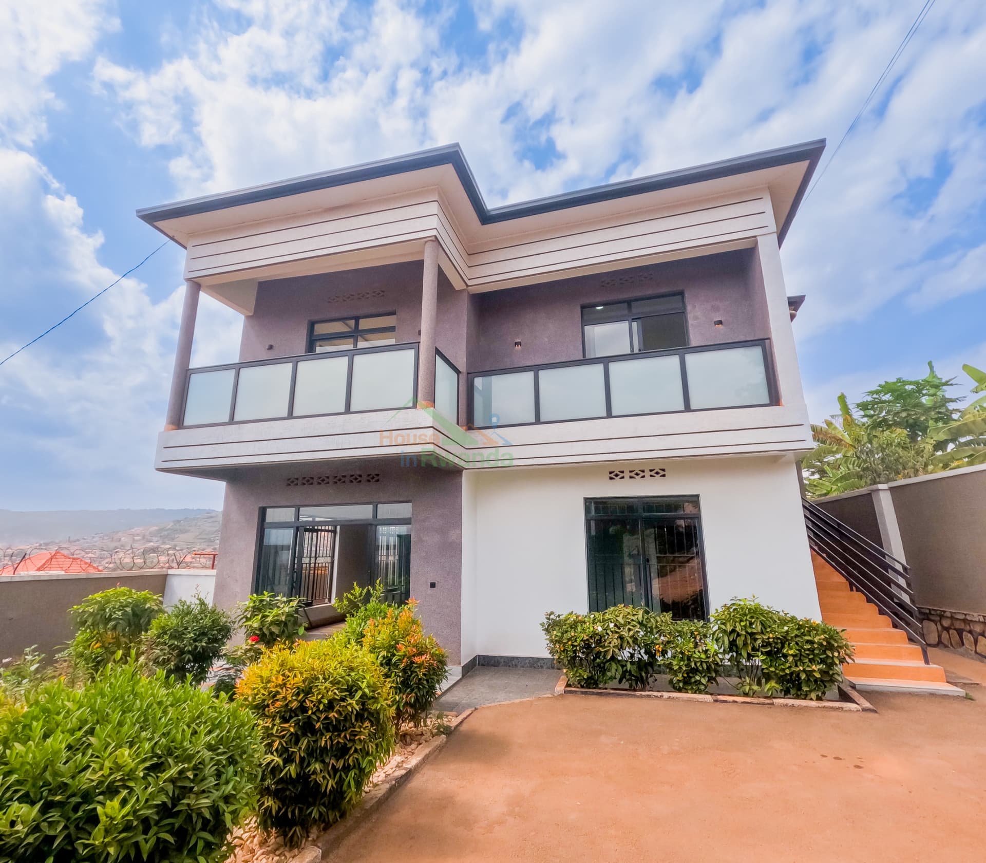 Kigali 6-Bedroom House for Sale in Kimironko
