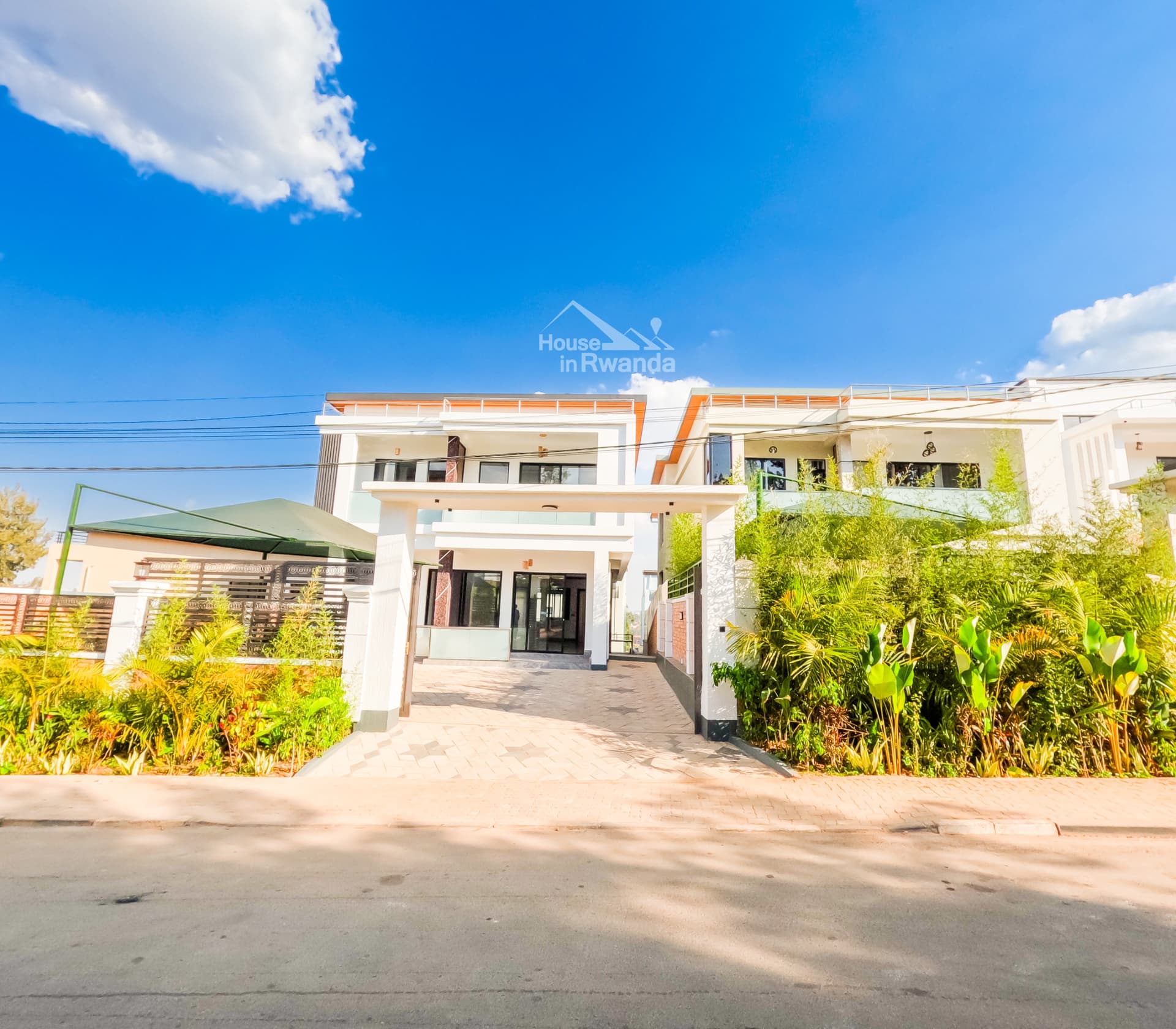 Luxury 7-Bedroom House for Sale – Kibagabaga